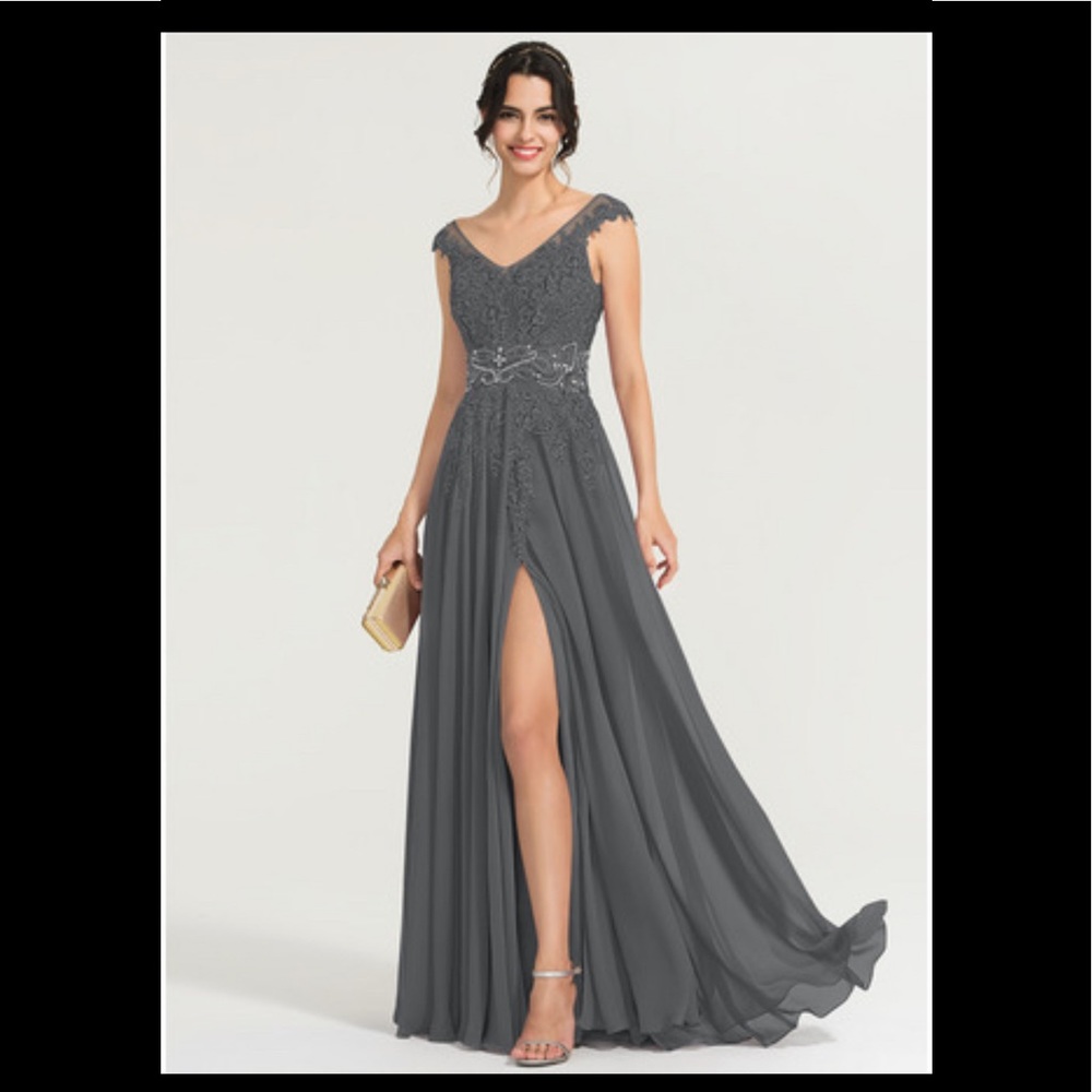 Beautiful grey dress with tags